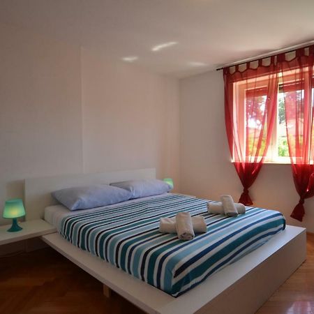 Apartman Terzic Rovinj Buitenkant foto